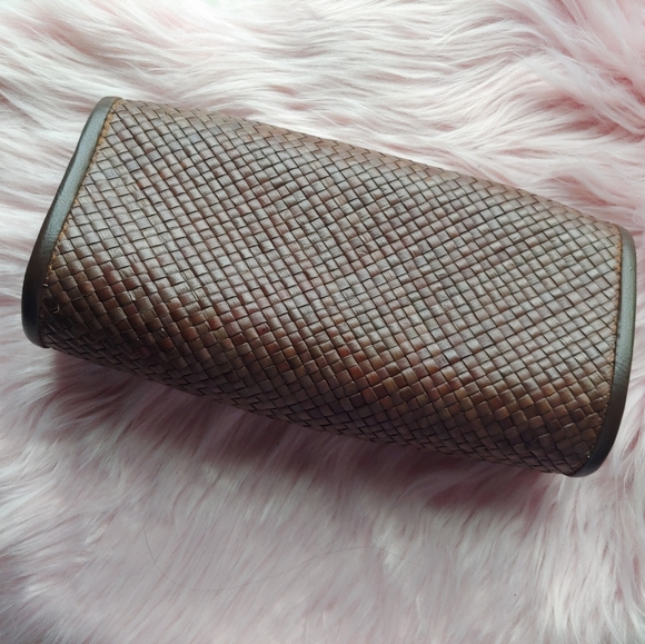 3/$20 chestnut basket weave clutch - Picture 3 of 6
